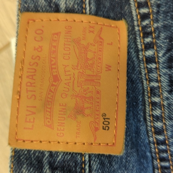 Levis 501 - Picture 2 of 6